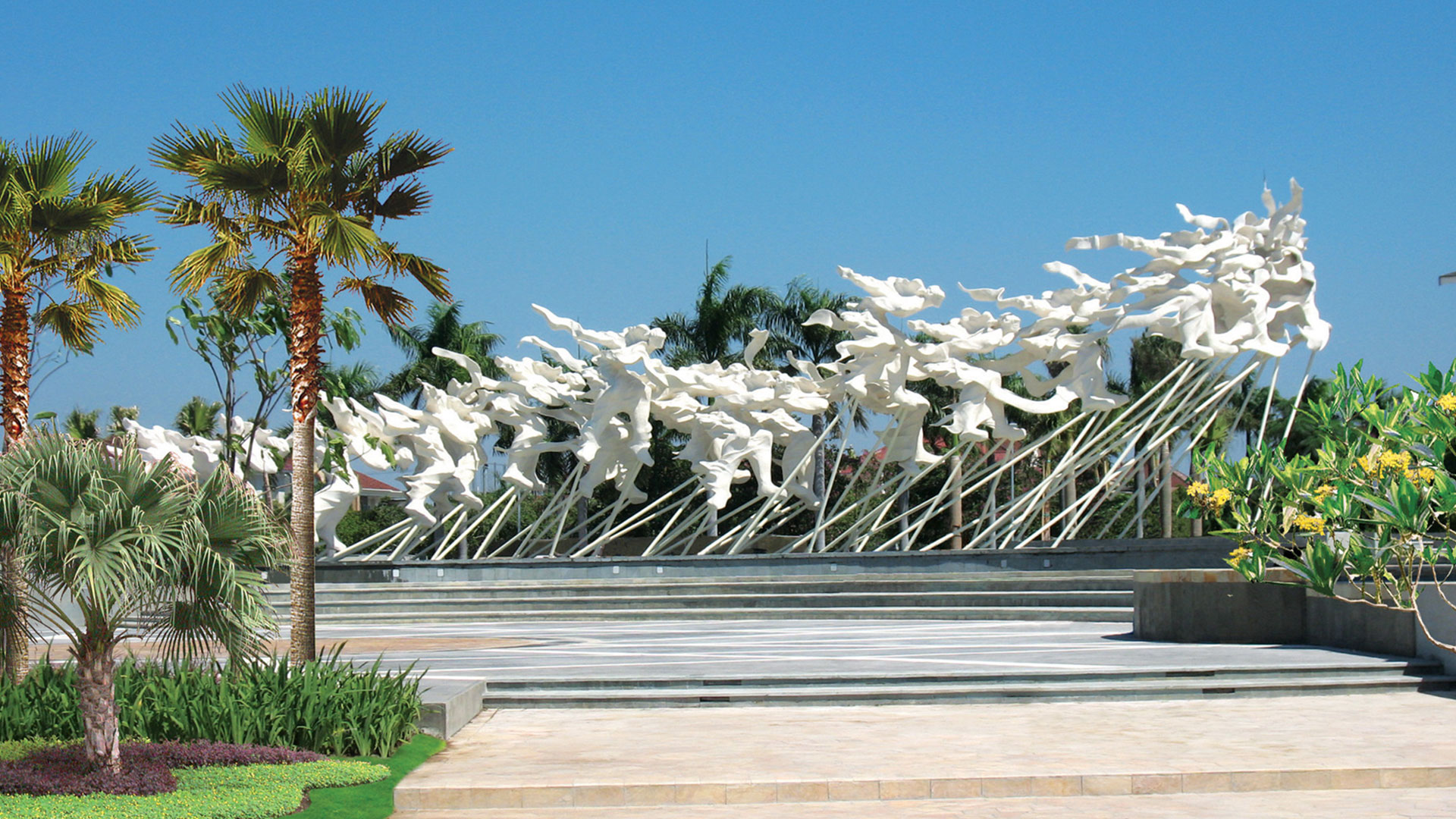 \App\Helpers\getUpload($galleryId)->alt