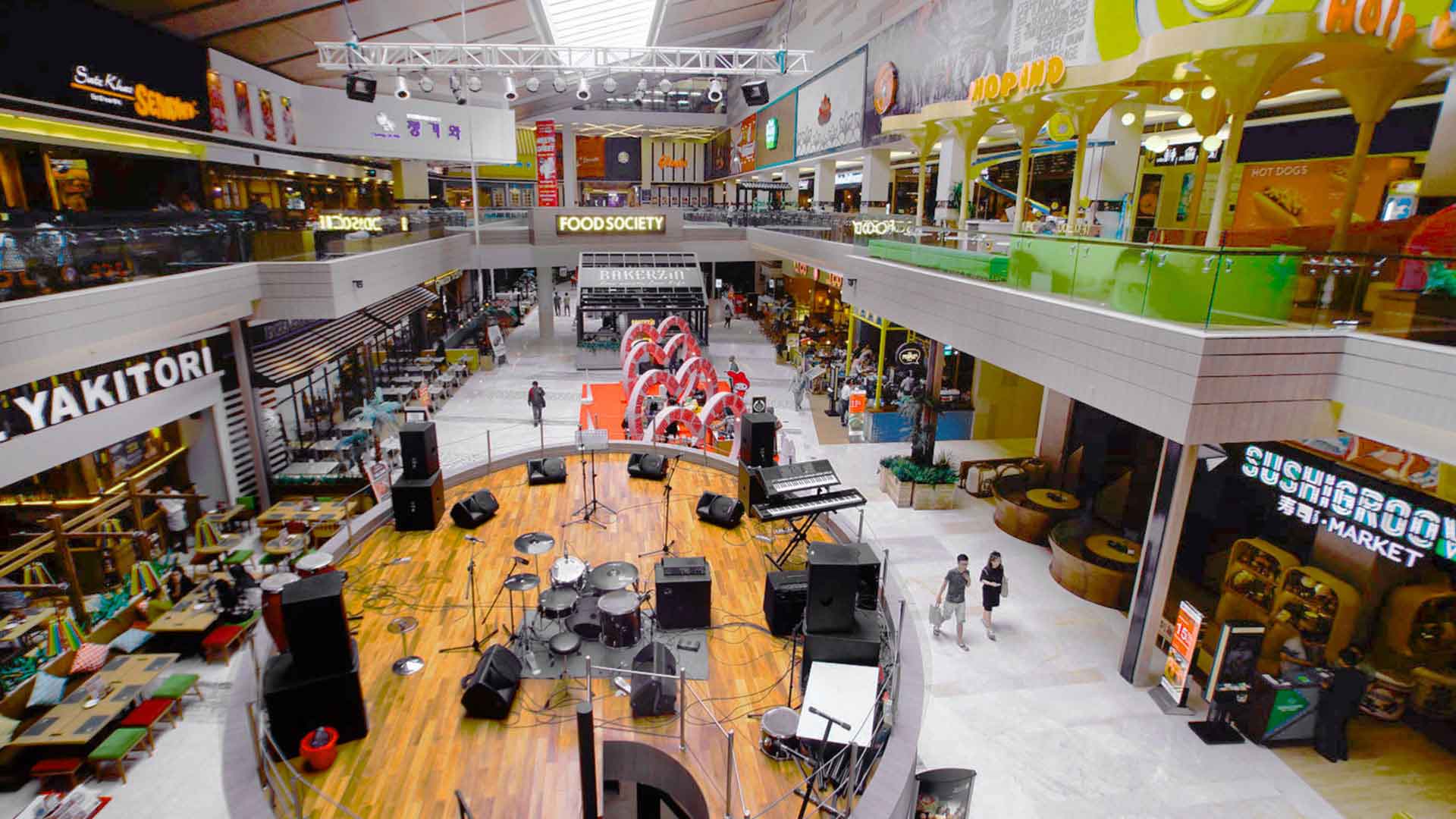 \App\Helpers\getUpload($galleryId)->alt