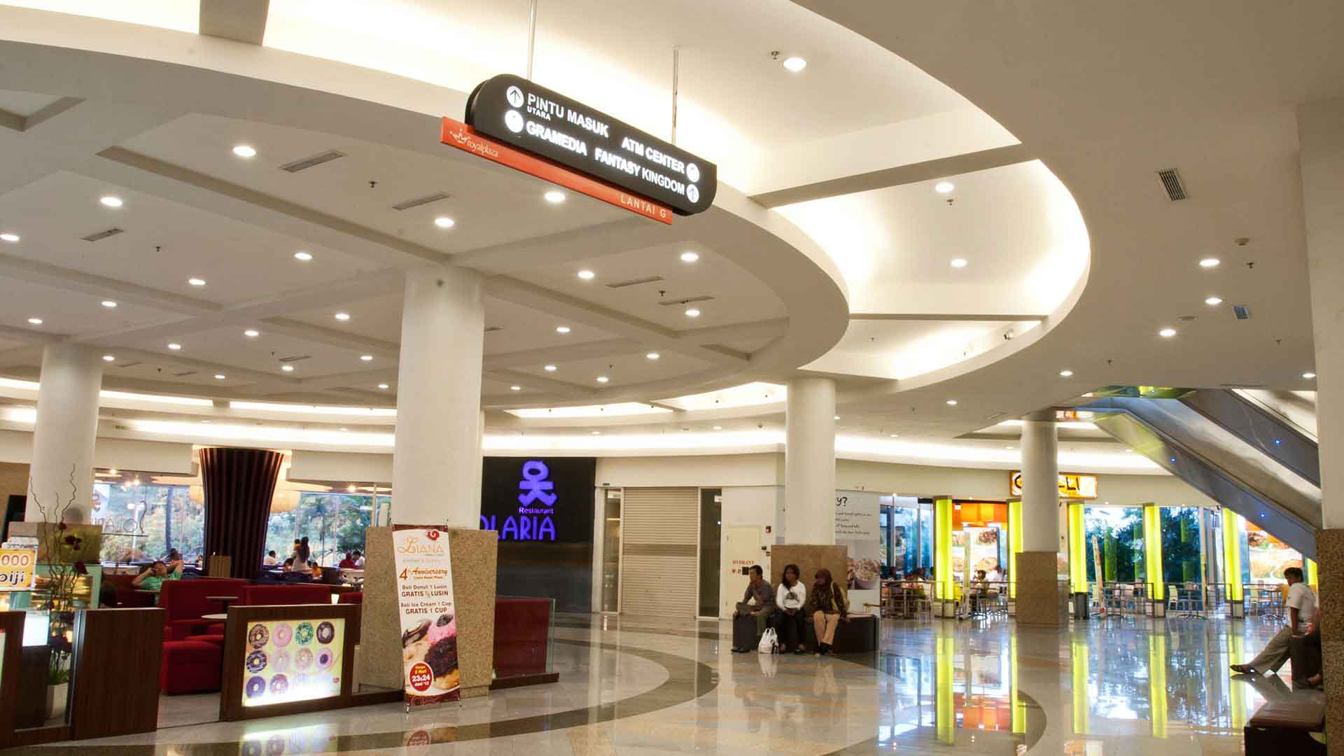 \App\Helpers\getUpload($galleryId)->alt