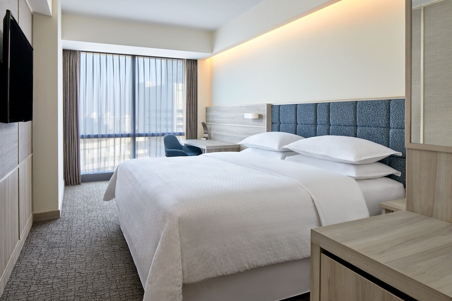 \App\Helpers\getUpload($galleryId)->alt