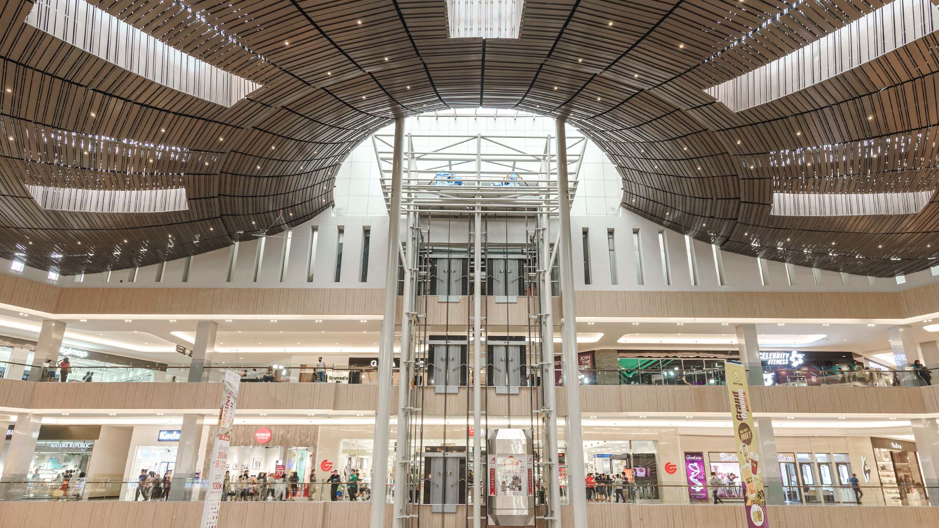 \App\Helpers\getUpload($galleryId)->alt