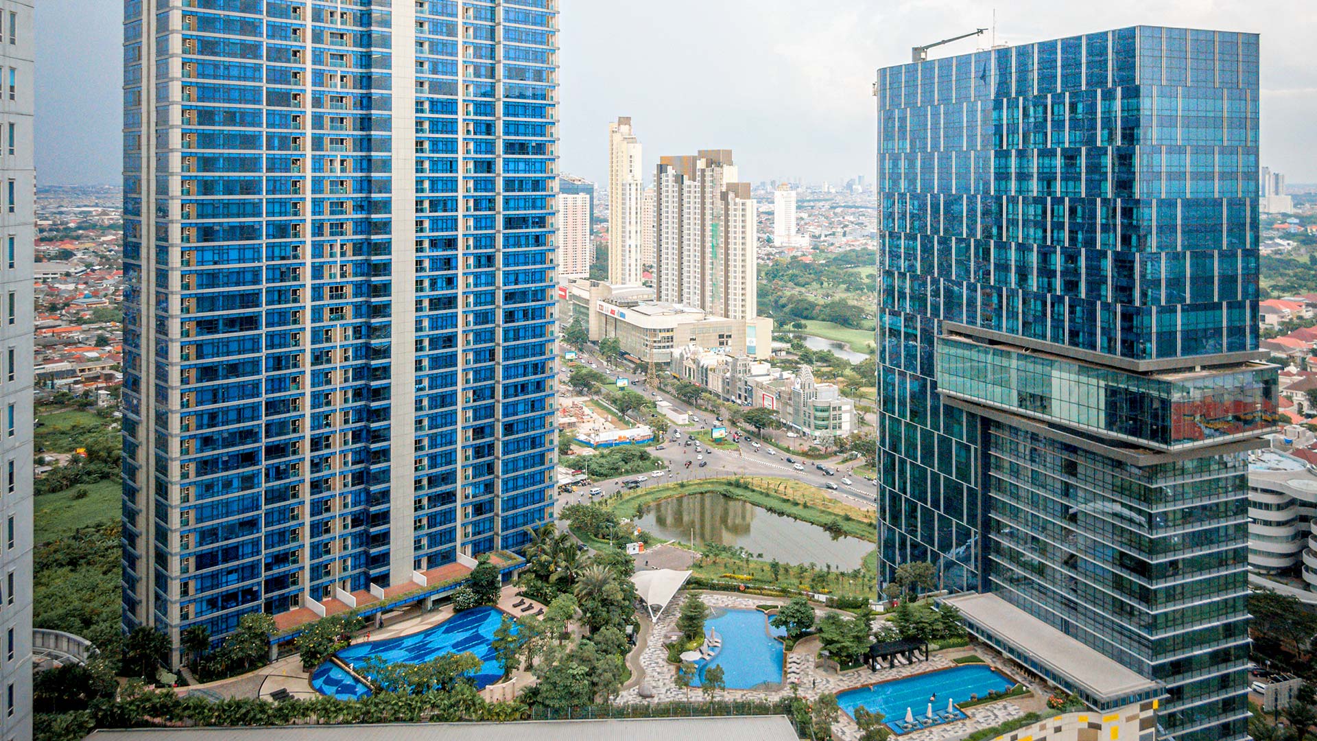 \App\Helpers\getUpload($galleryId)->alt