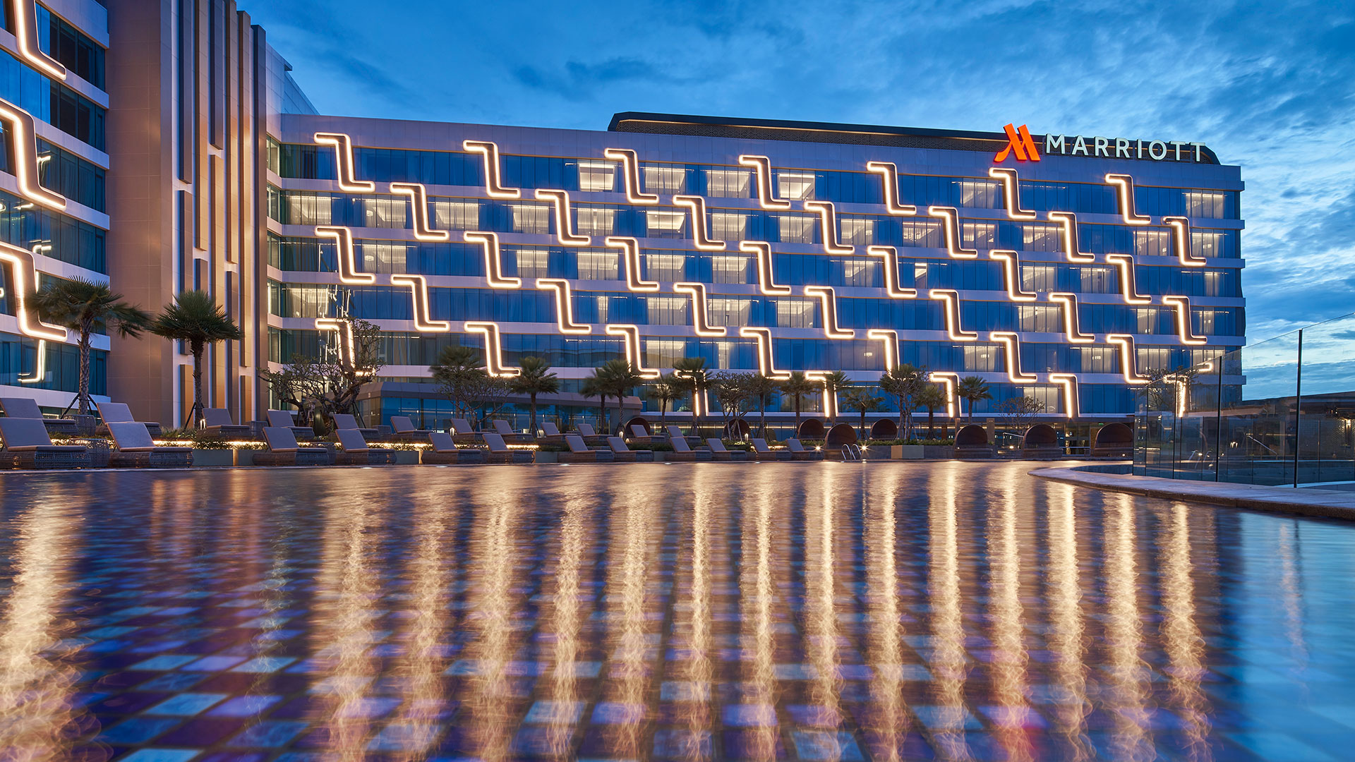 \App\Helpers\getUpload($galleryId)->alt