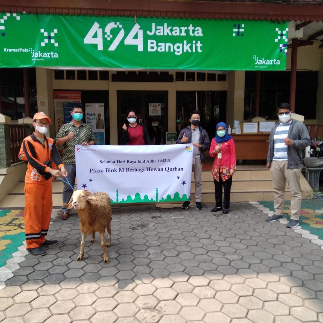 \App\Helpers\getUpload($galleryId)->alt