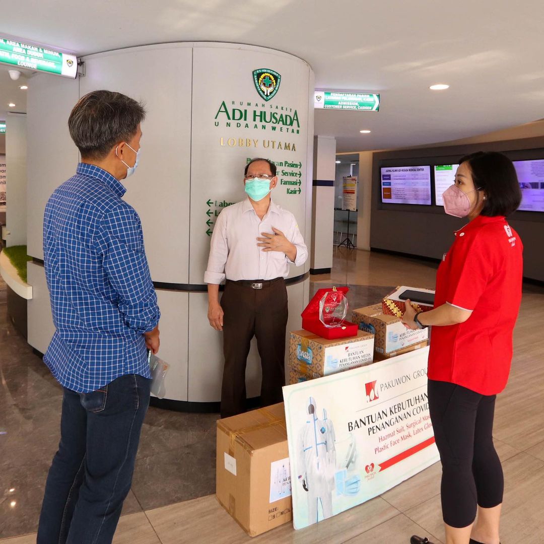 \App\Helpers\getUpload($galleryId)->alt