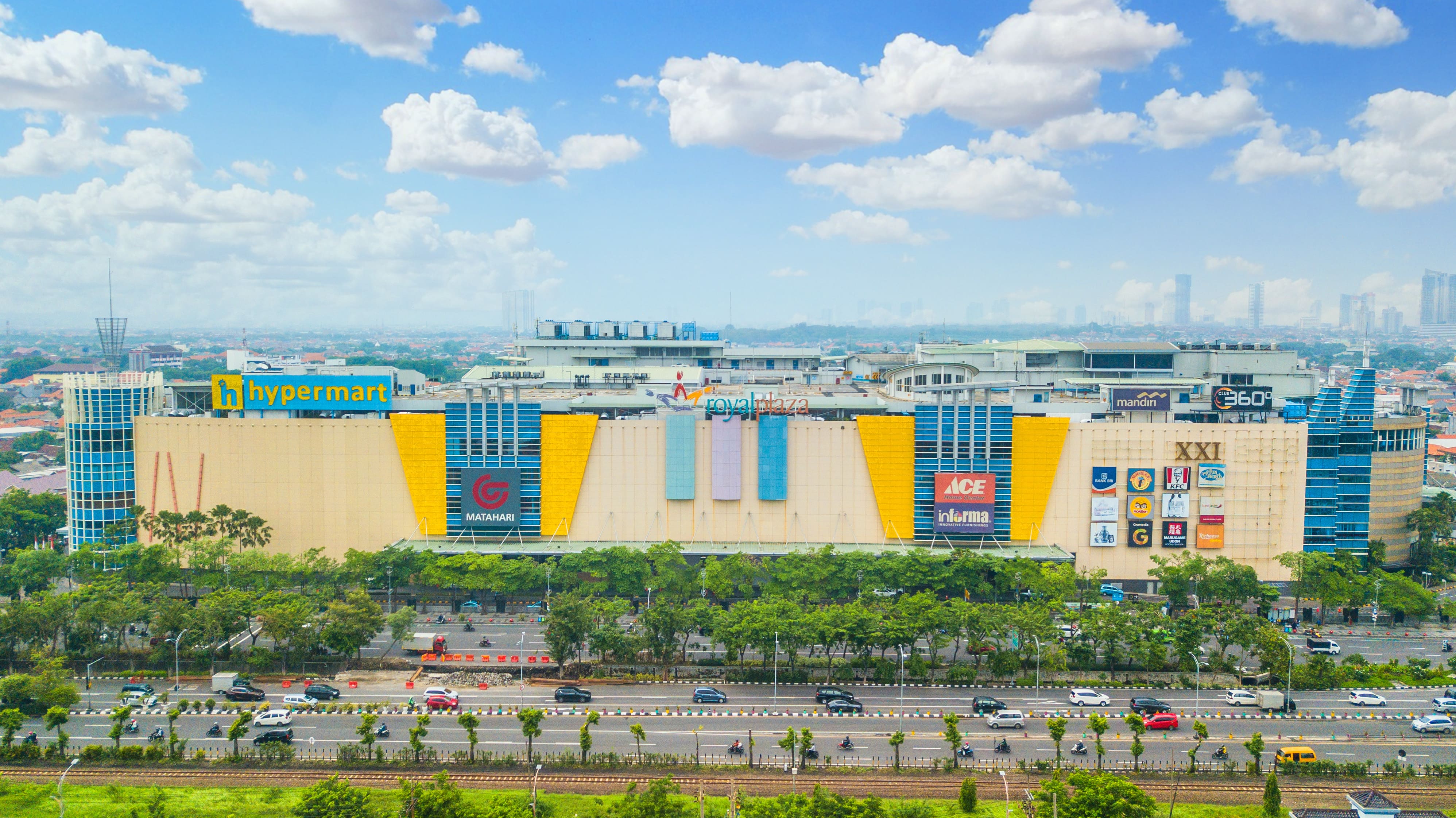 \App\Helpers\getUpload($galleryId)->alt