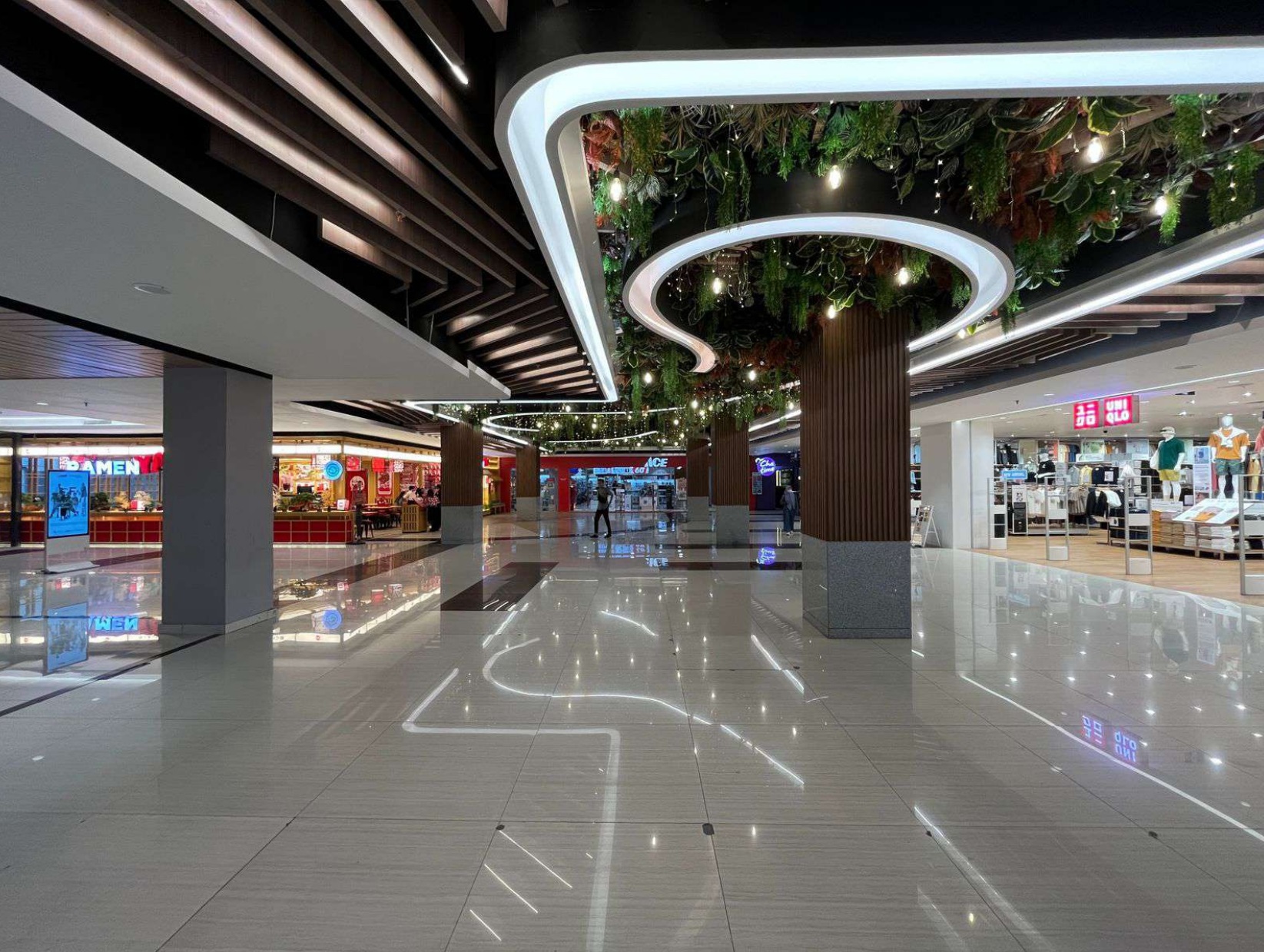 \App\Helpers\getUpload($galleryId)->alt