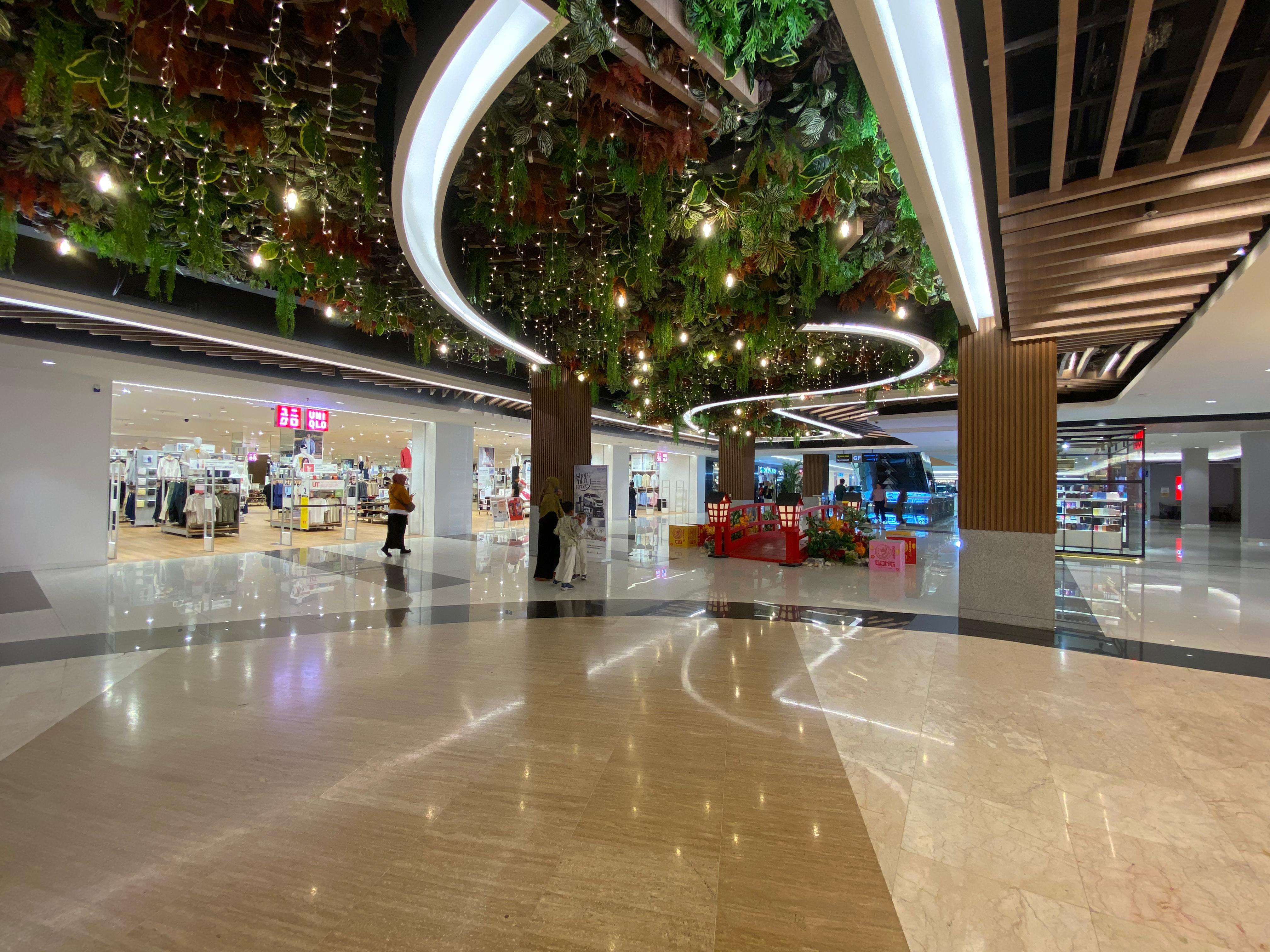 \App\Helpers\getUpload($galleryId)->alt