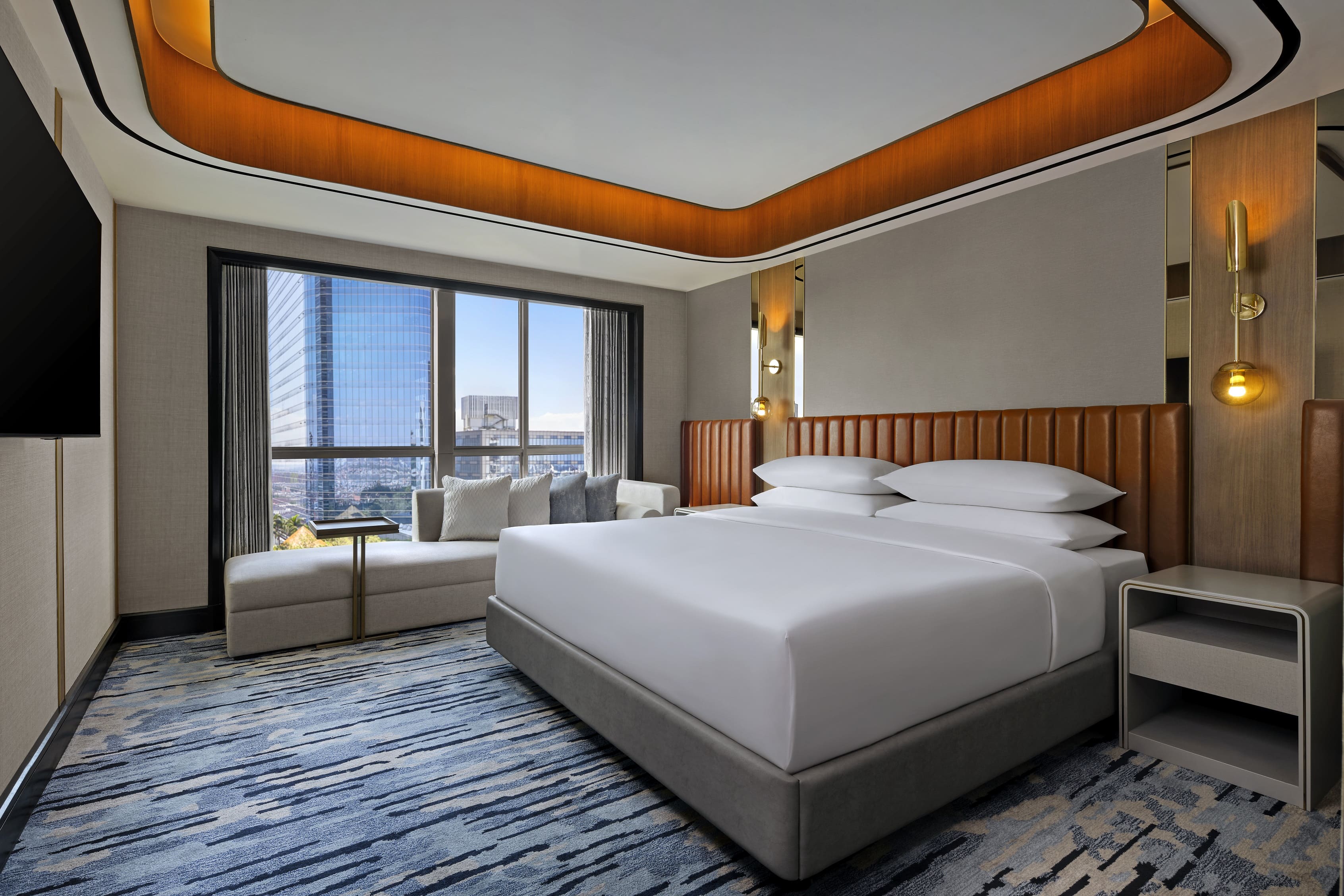 \App\Helpers\getUpload($galleryId)->alt