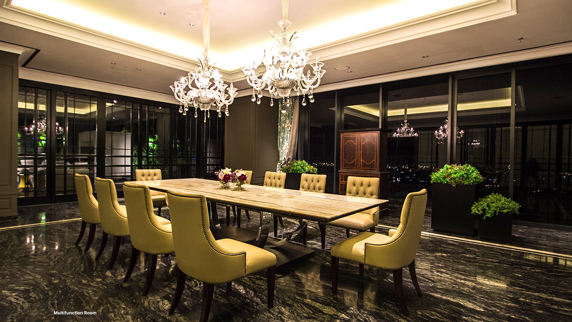 \App\Helpers\getUpload($galleryId)->alt