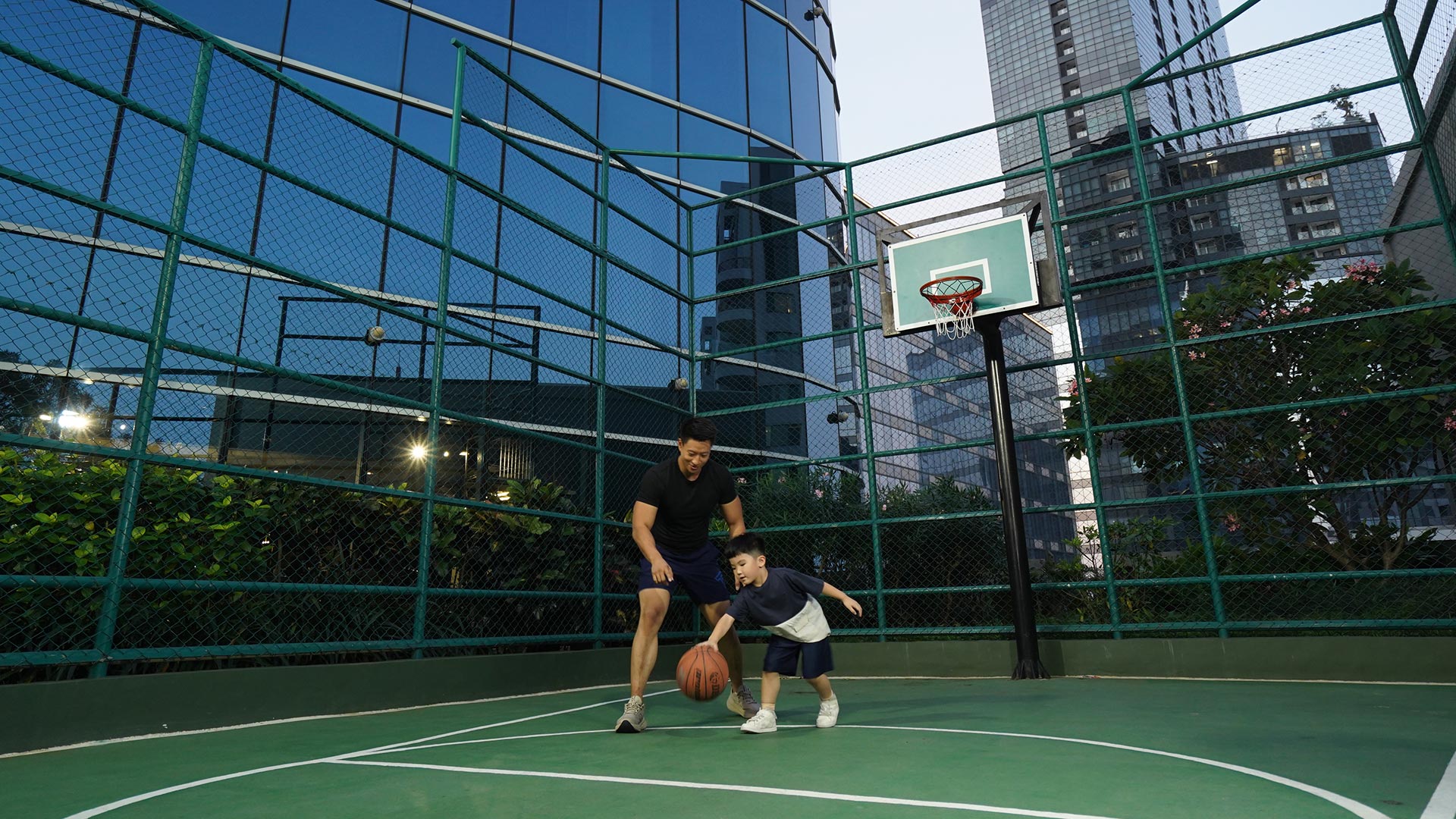 \App\Helpers\getUpload($galleryId)->alt