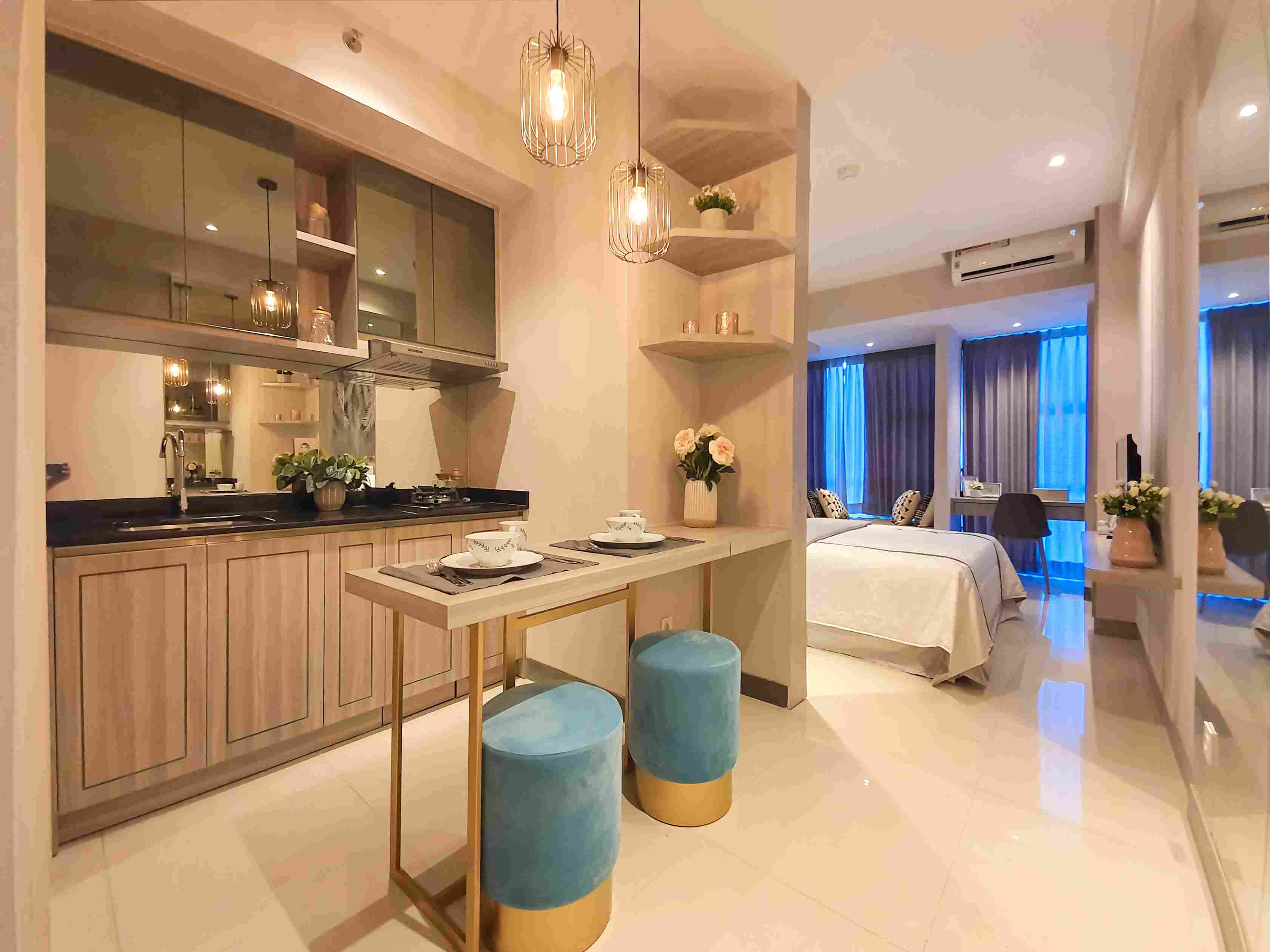 \App\Helpers\getUpload($galleryId)->alt