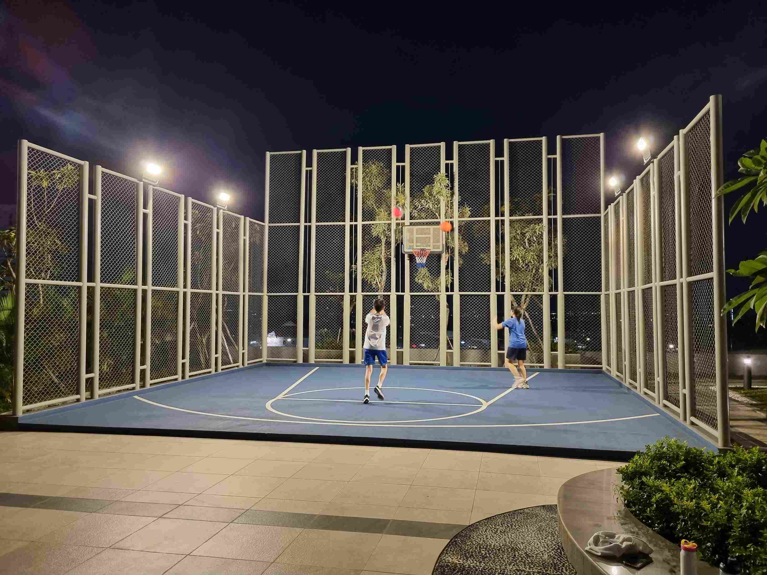 \App\Helpers\getUpload($galleryId)->alt