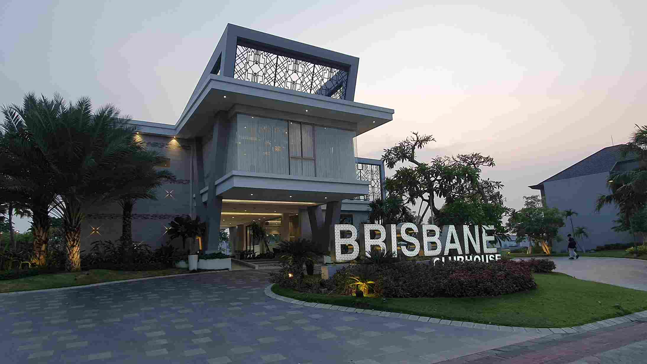 \App\Helpers\getUpload($galleryId)->alt