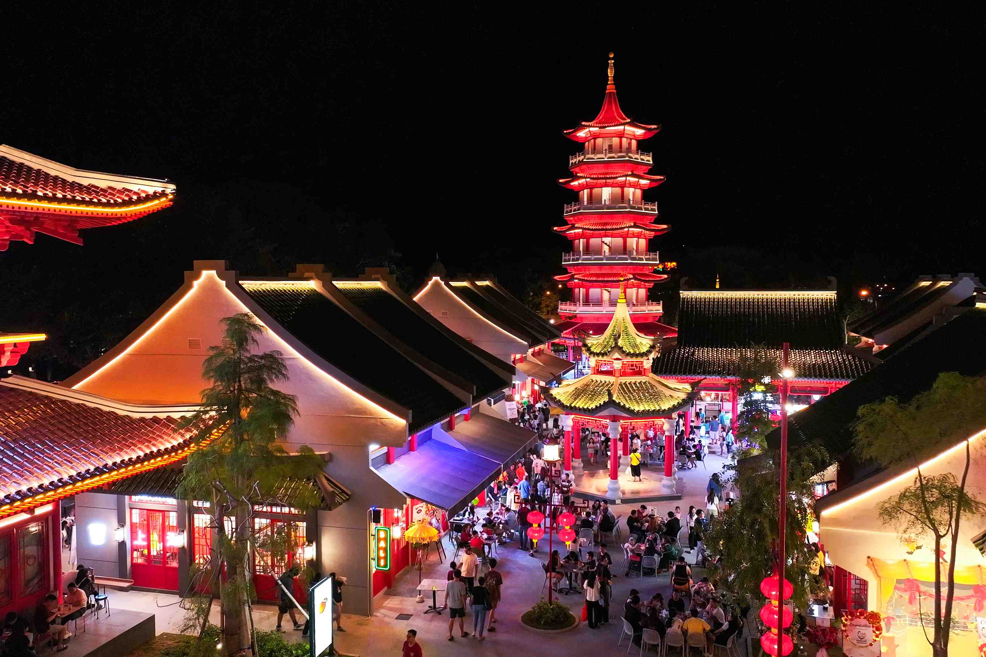 \App\Helpers\getUpload($galleryId)->alt